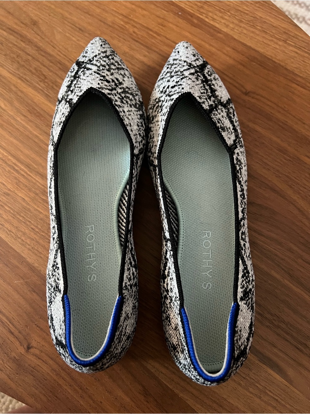 Rothy's points  Python Print Flats Women Sz 10